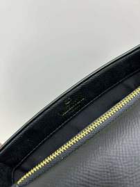 Picture of Valentino Handbags _SKUfw187784058fw